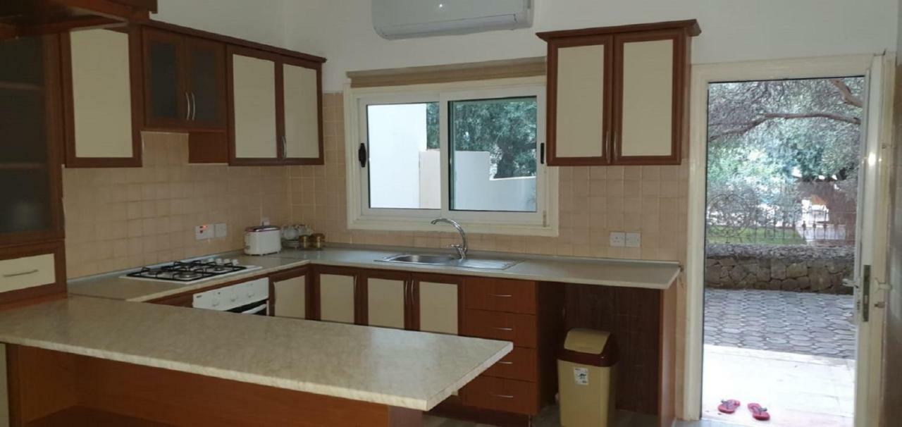 Suluca Homes Kerýnia Eksteriør bilde